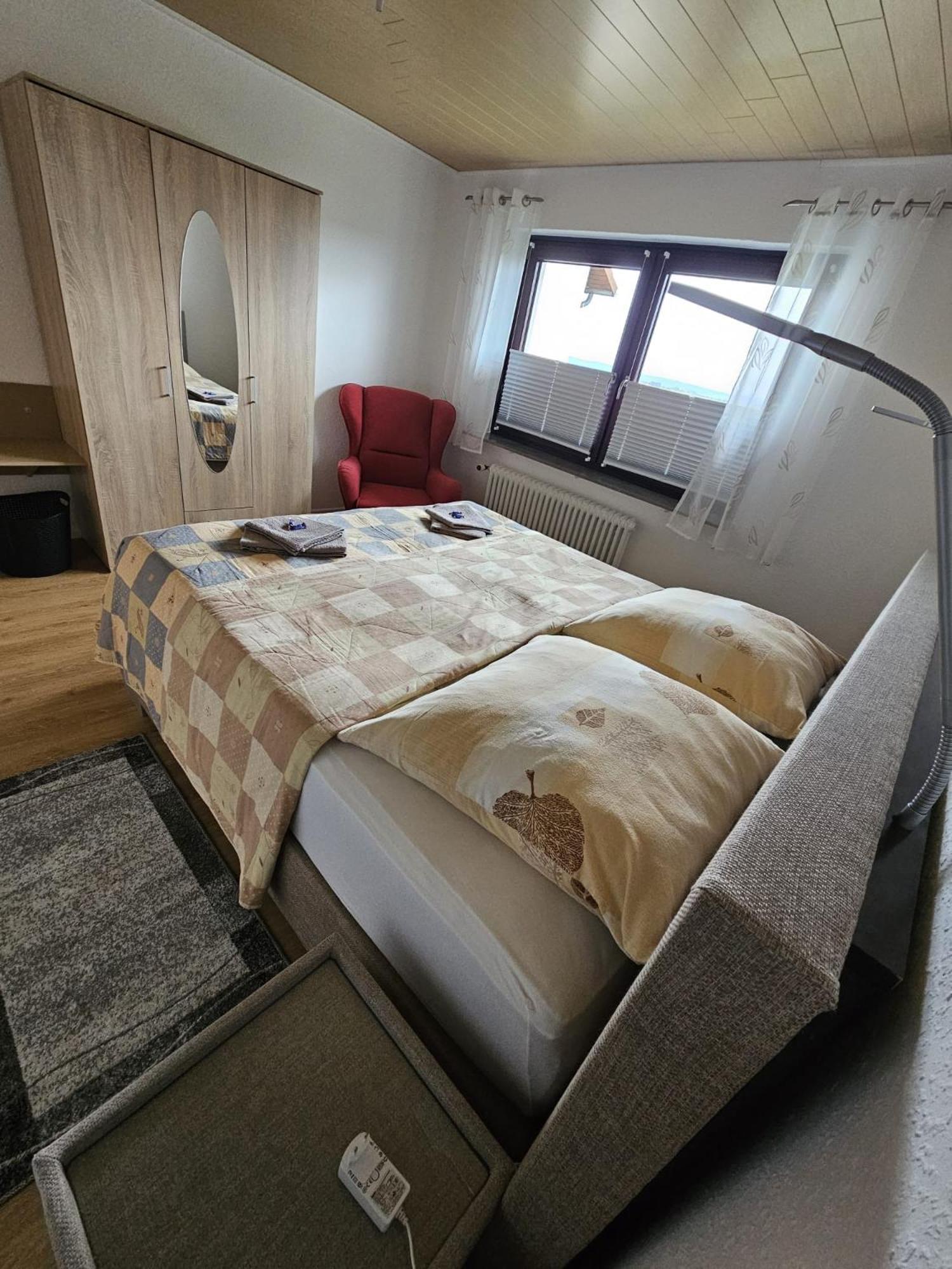 Ferienwohnung Talblick Ahnatal Luaran gambar